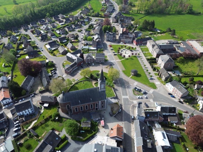 vue aérienne de la place de Montzen par Guy Ernst